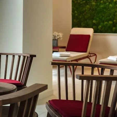 Intercityhotel Amsterdam Airport-2